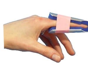 STECCA PER FRATTURA DITA FARMASPLINT A CAMPANA PREFORMATA MEDIA 12 CM