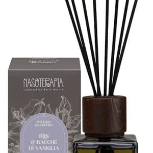 NASOTERAPIA RITUALI OLFATTIVI DIFFUSORE D'ESSENZA CON OLI ESSENZIALI IRIS & BACCHE DI VANIGLIA 200 ML CON BASTONCINI